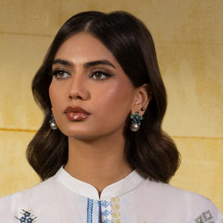 Black Floral Pearl Drop