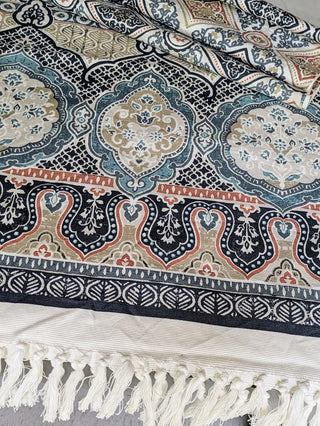 Peach, Beige & Blue – A Timeless Trio