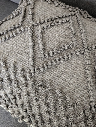 3D Threads, 1 Timeless Look