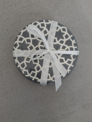 White & Grey Magic on Your Table