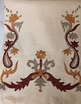 Threaded Elegance for Your Table