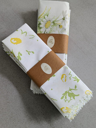 A Dash of Daisies for Your Table