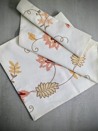 Ivory & Peach Harmony