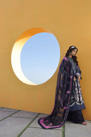 Zoya
