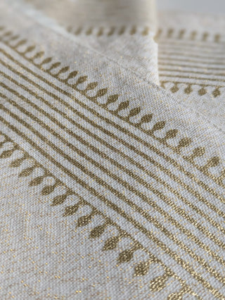 A Classic Affair in Ivory & Gold