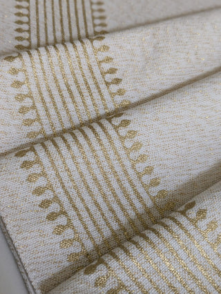 A Classic Affair in Ivory & Gold