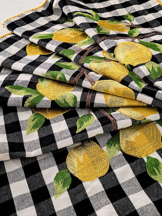 When Life Gives You Lemons… Style Your Table!
