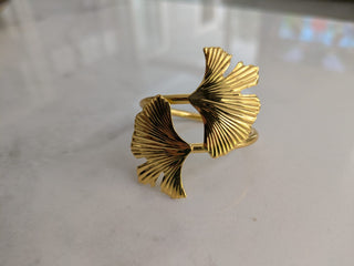 Your Table’s Golden Accent