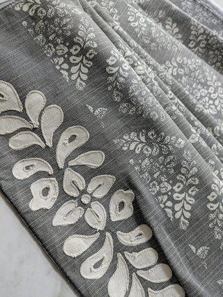 A Perfect Blend of Grey & White