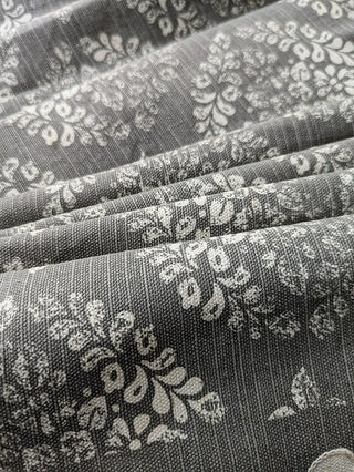 A Perfect Blend of Grey & White