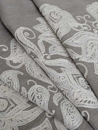 Timeless Grey & White Elegance for Your Table