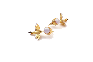 Pearl Feral Ear Studs